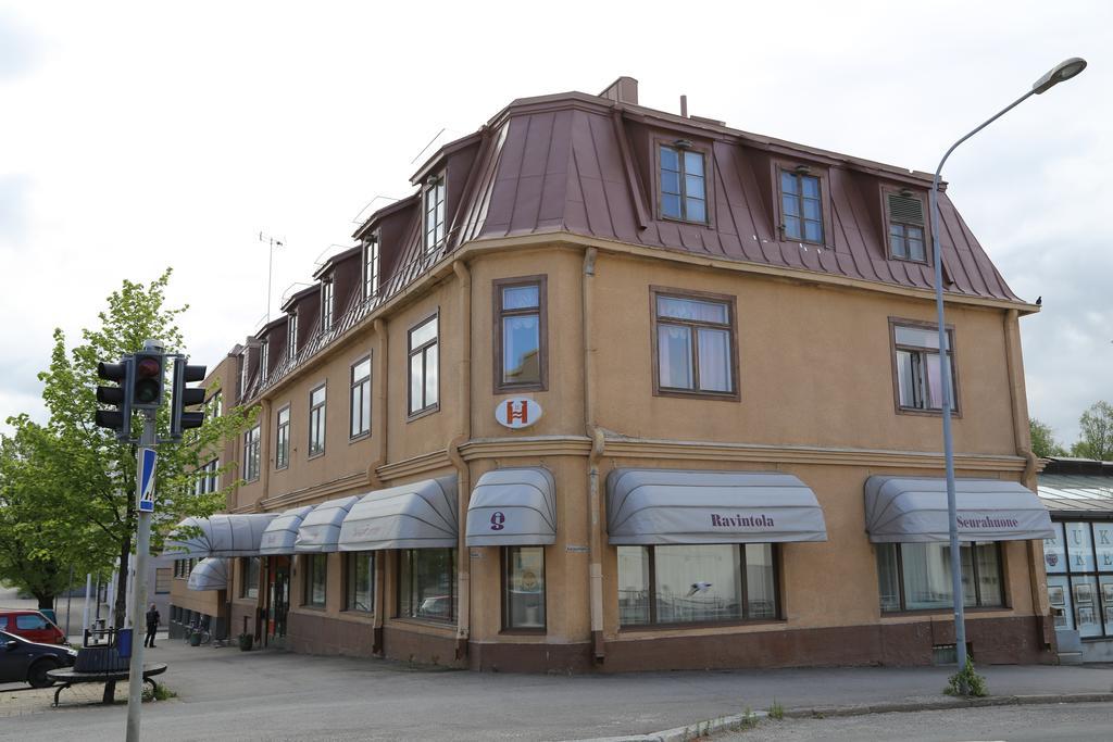 Hotelli Iisalmen Seurahuone Iisalmi Bagian luar foto