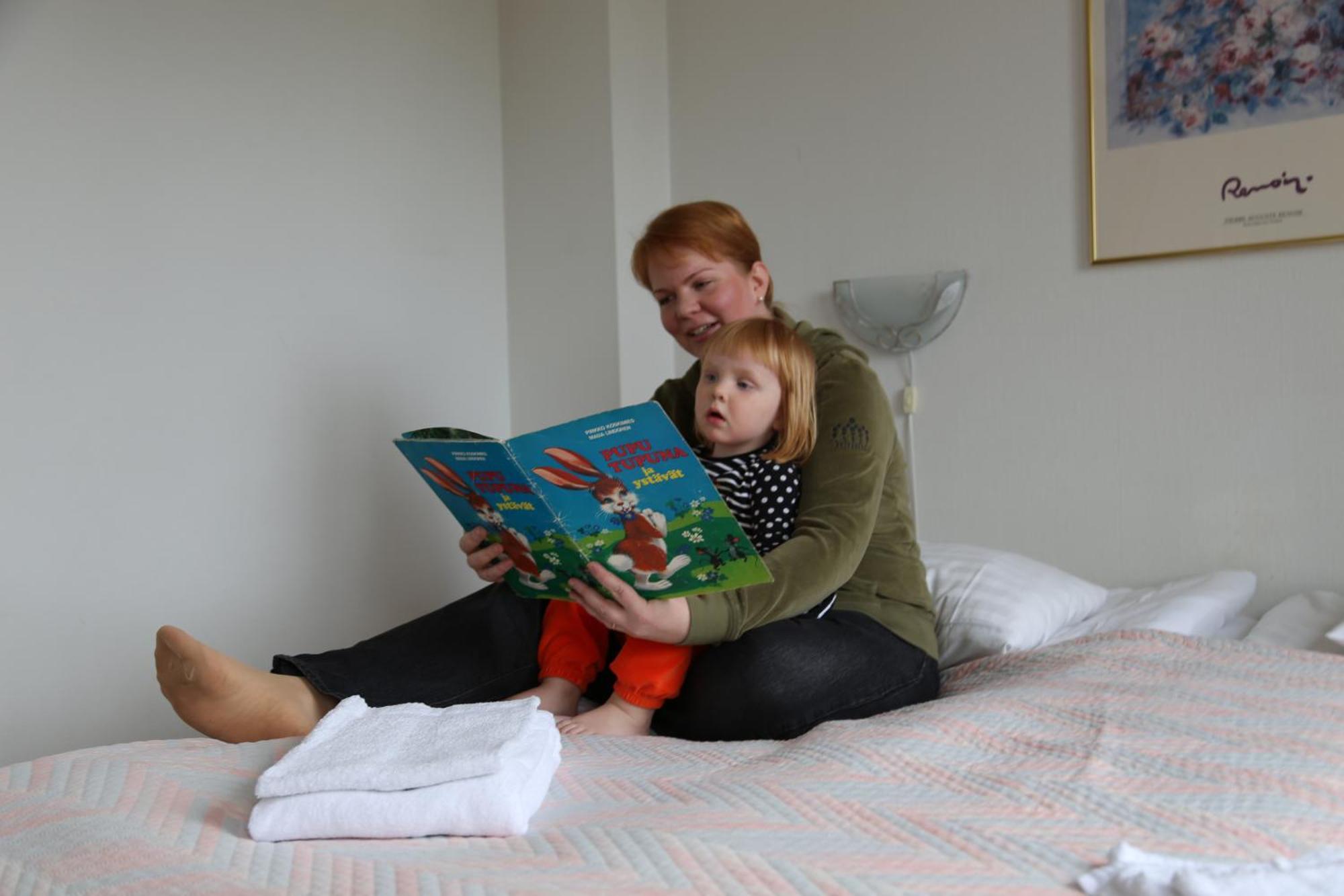 Hotelli Iisalmen Seurahuone Iisalmi Ruang foto
